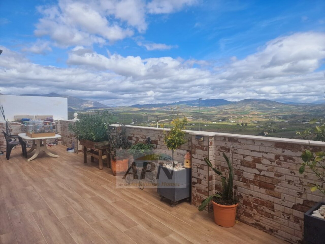 5 Bedroom Town House for Sale in Alora