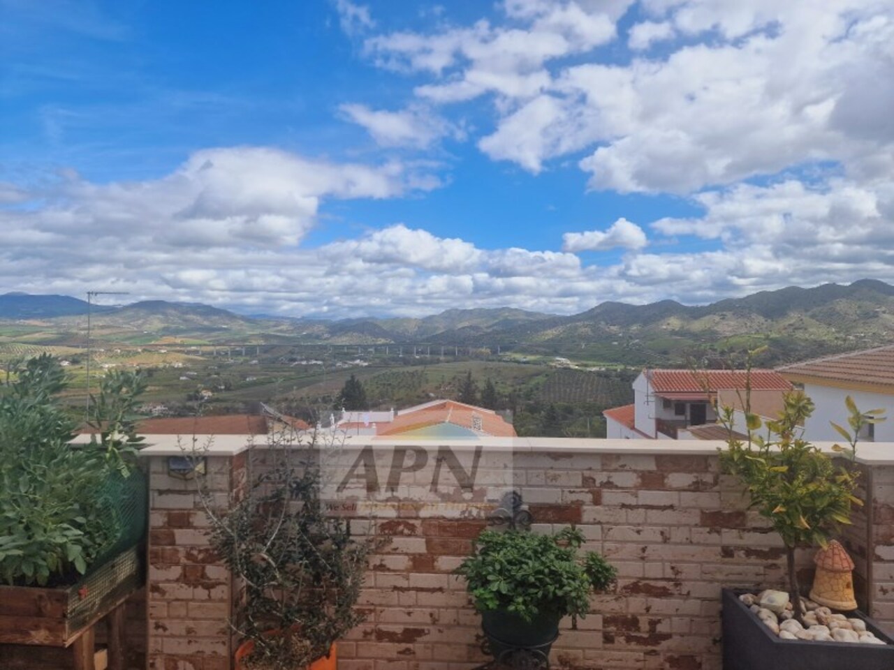 5 Bedroom Town House for Sale in Alora